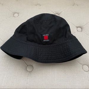 Zara SRPLS bucket hat